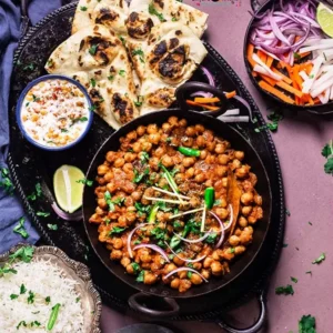 2 Mini Kulcha And Chana Masala With Raita